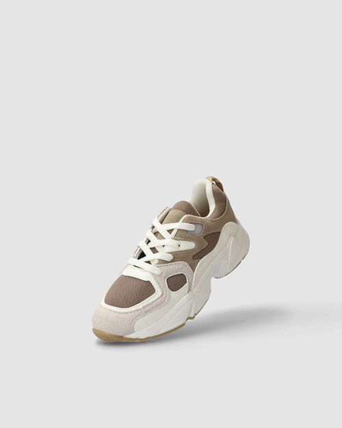 Tenis Retro Contraste